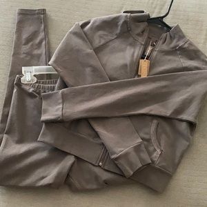 SKIMS outdoor set brand new size L